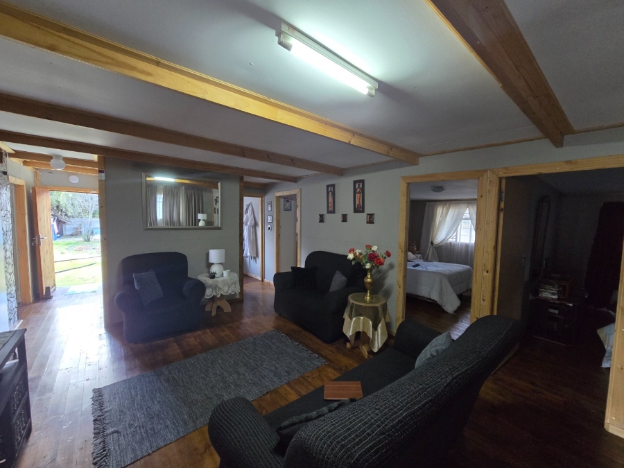 8 Bedroom Property for Sale in Bayswater Free State